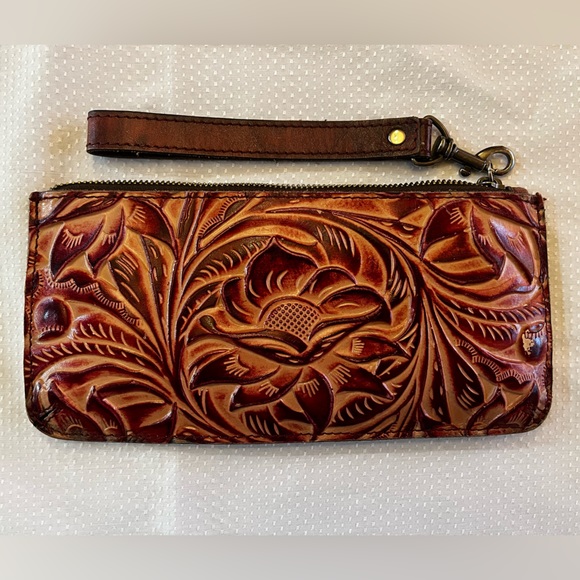 Patricia Nash Handbags - Patricia Nash Tooled Leather Wristlet